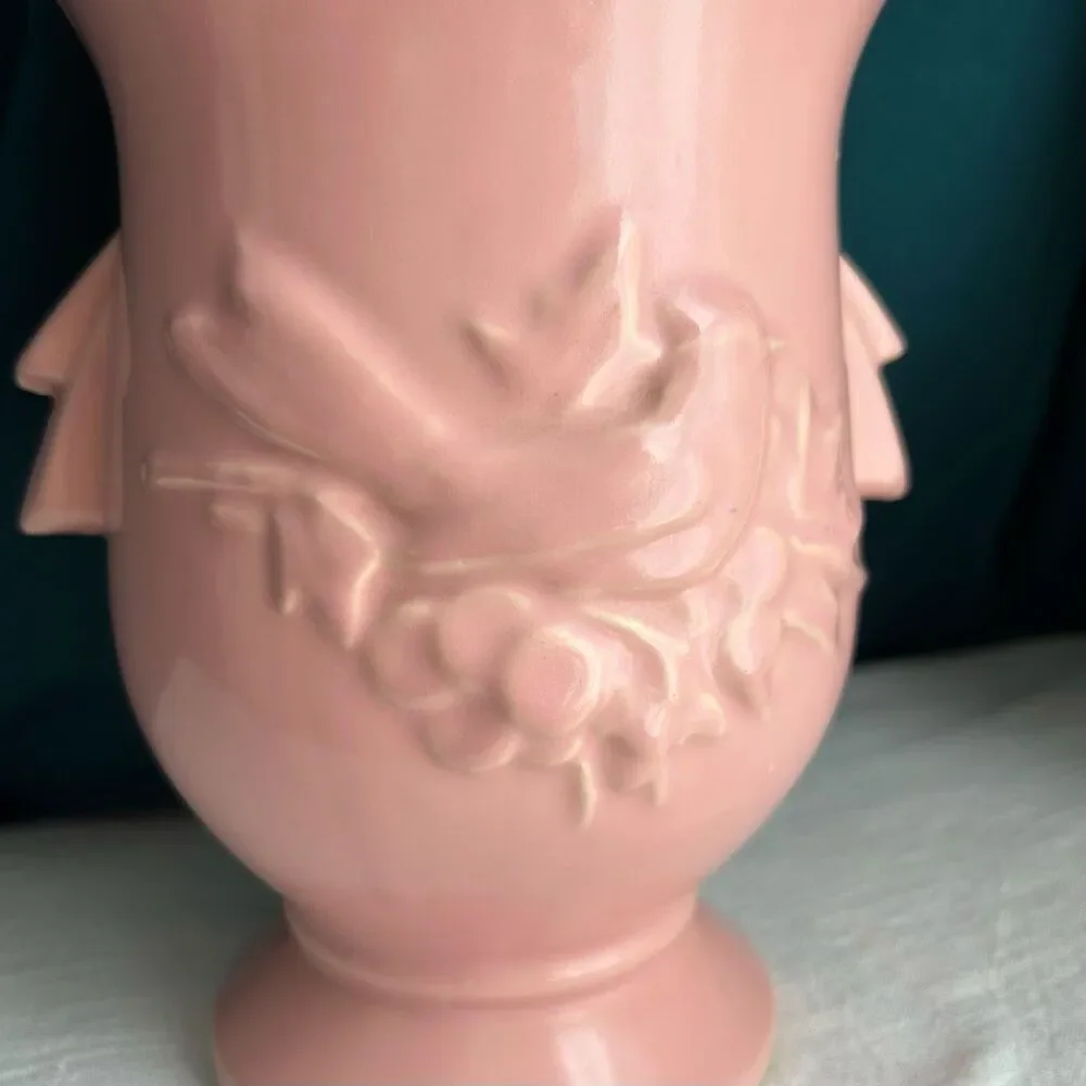 McCoy 40s Pink Cardinal Song Bird Holly Berry Large Vase